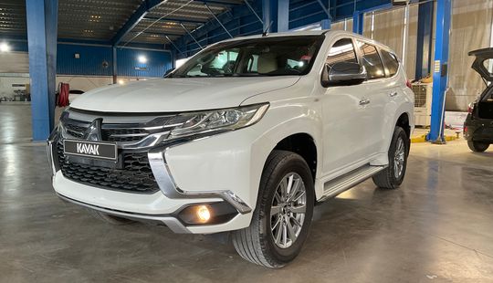 Mitsubishi • Montero Sport