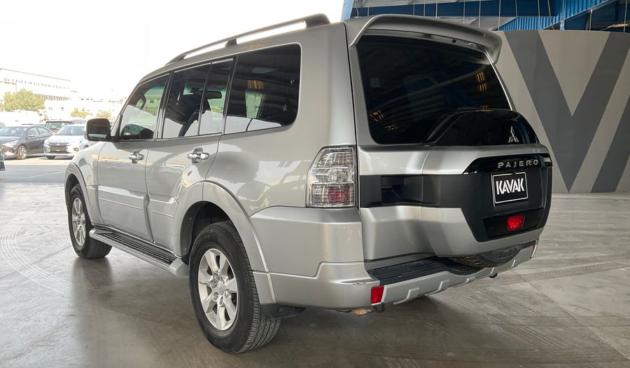 Mitsubishi Pajero 3.0 GLS M/L SRF GOLD SIG EDT Suv 2018