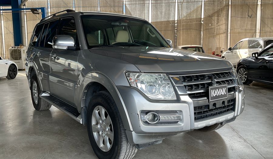 Mitsubishi Pajero 3.0 GLS M/L SRF GOLD SIG EDT Suv 2018