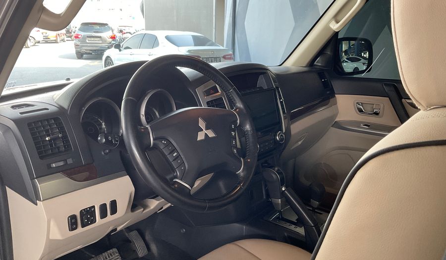 Mitsubishi Pajero 3.0 GLS M/L SRF GOLD SIG EDT Suv 2018