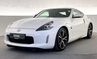 Nissan • 370Z