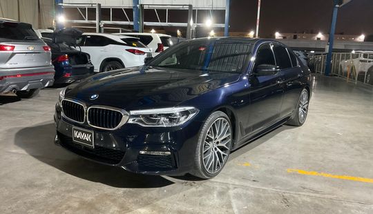 BMW • 530i