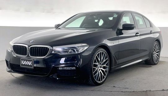 BMW • 530i