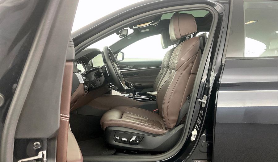 Bmw 530i M SPORT Sedan 2018