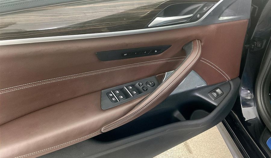 Bmw 530i M SPORT Sedan 2018