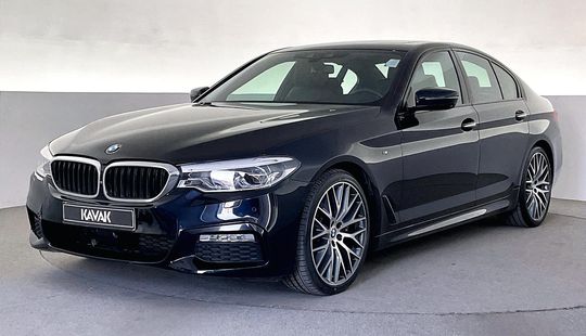 BMW • 530i