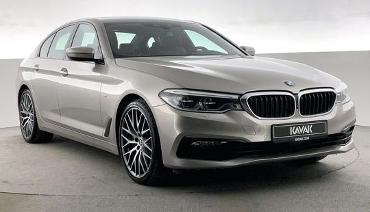 BMW • 540i