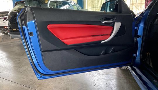 BMW • 220i