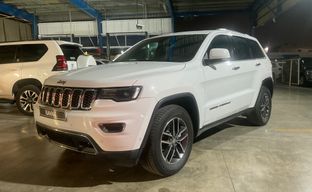 Jeep • Grand Cherokee