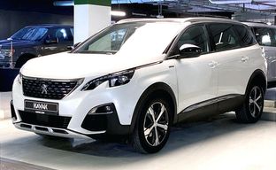 Peugeot • 5008