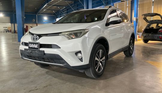Toyota • RAV4