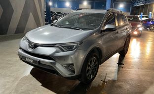 Toyota • RAV4