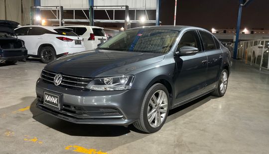 Volkswagen • Jetta