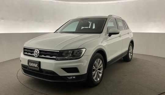Volkswagen • Tiguan