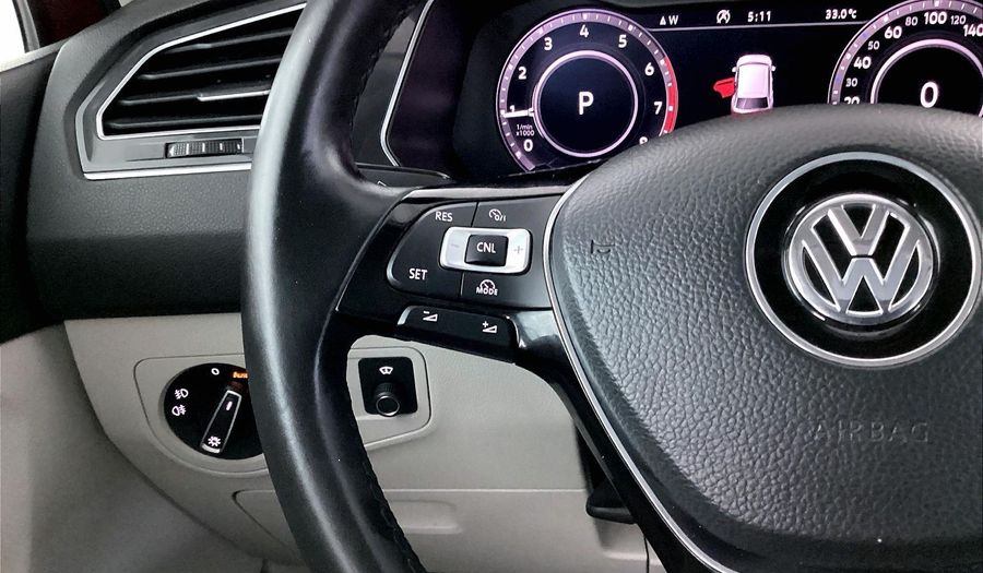 Volkswagen Tiguan SEL Suv 2018