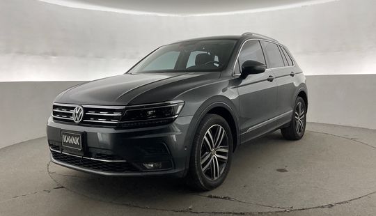 Volkswagen • Tiguan