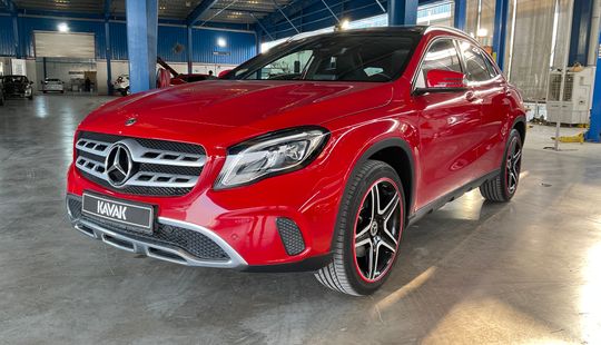 Mercedes Benz • GLA 250
