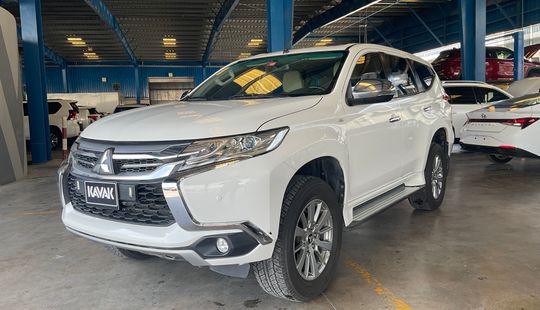 Mitsubishi • Montero Sport