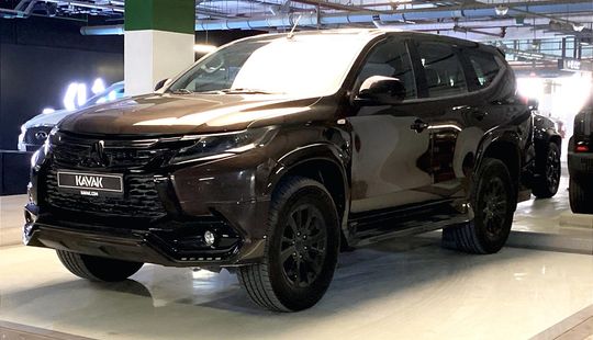 Mitsubishi • Montero Sport