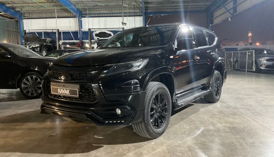 Mitsubishi • Montero Sport