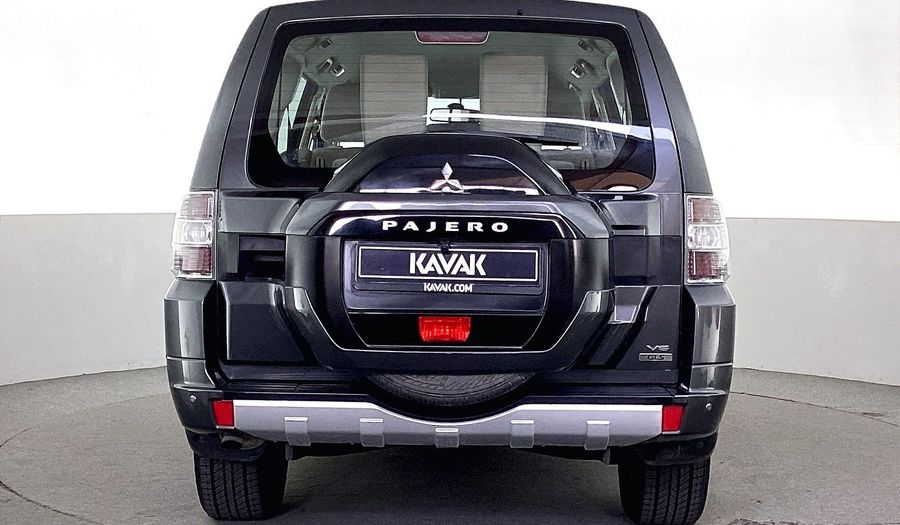 Mitsubishi Pajero GLS MIDLINE Suv 2019