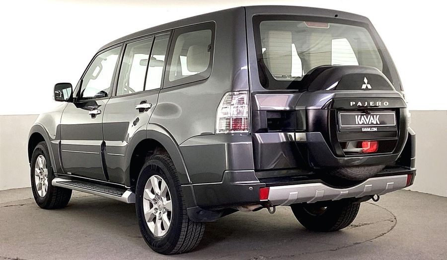 Mitsubishi Pajero GLS MIDLINE Suv 2019