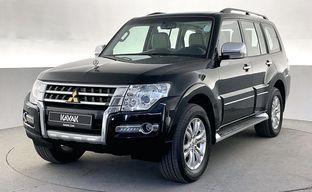 Mitsubishi • Pajero