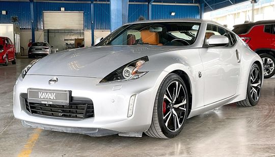 Nissan • 370Z