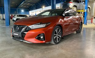 Nissan • Maxima