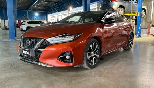 Nissan • Maxima