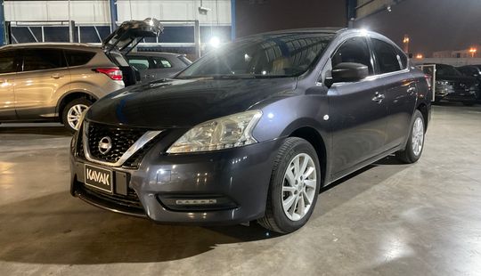 Nissan • Sentra