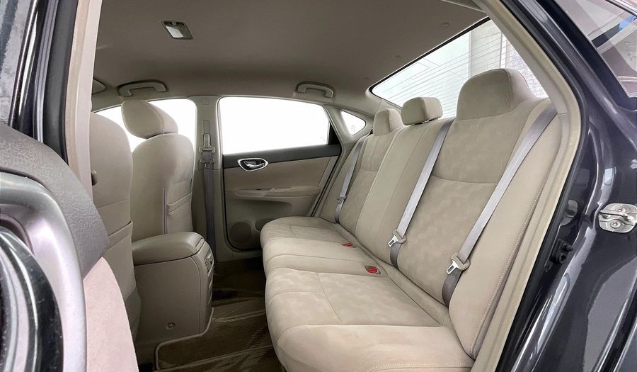 Nissan Sentra SV SPORT Sedan 2019