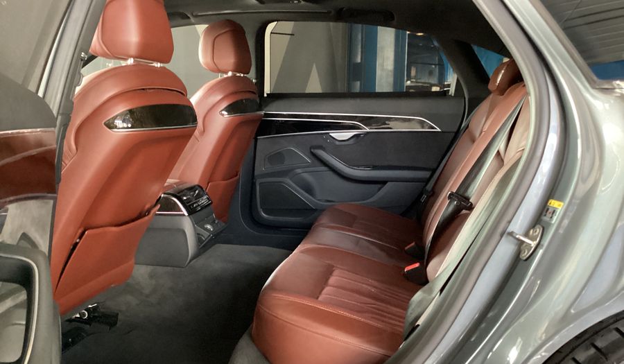 Audi A8 L 55 TFSI QUATTRO BUSINESS EDITION Sedan 2019