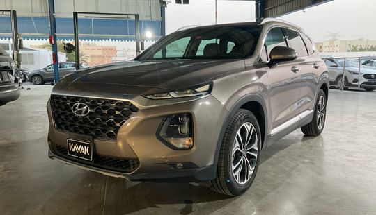 Hyundai • Santa Fe