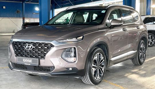 Hyundai • Santa Fe