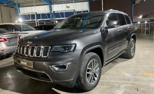 Jeep • Grand Cherokee