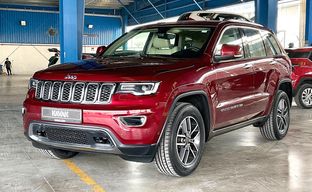 Jeep • Grand Cherokee