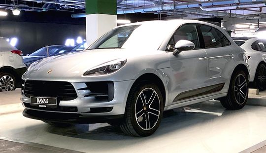 Porsche • Macan
