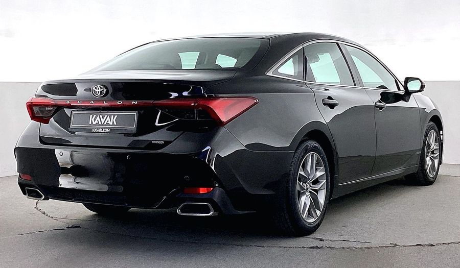 Toyota Avalon SE+ Sedan 2019