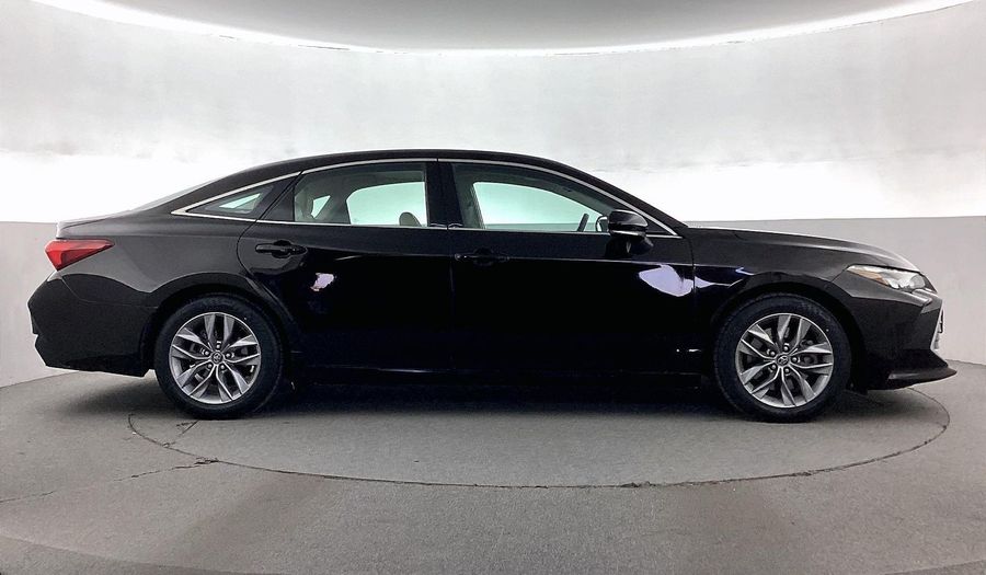 Toyota Avalon SE+ Sedan 2019