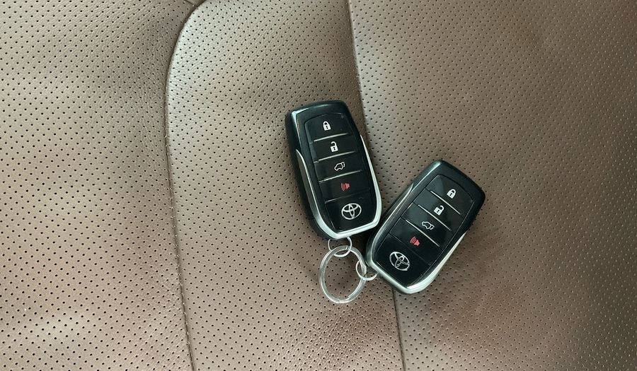 Toyota Land Cruiser 5.7 VXR 4WD AUTO RA Suv 2019