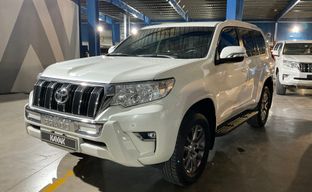 Toyota • Land Cruiser Prado