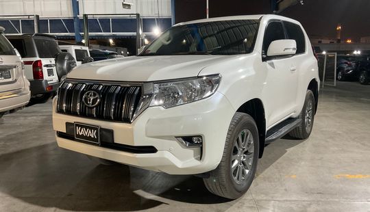 Toyota • Land Cruiser Prado