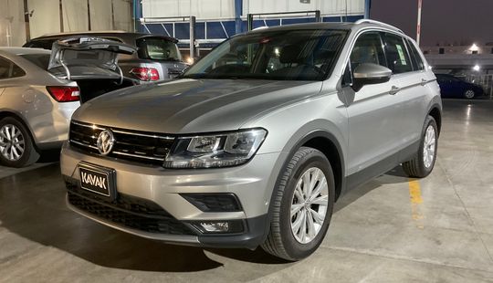 Volkswagen • Tiguan
