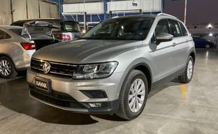 Volkswagen • Tiguan