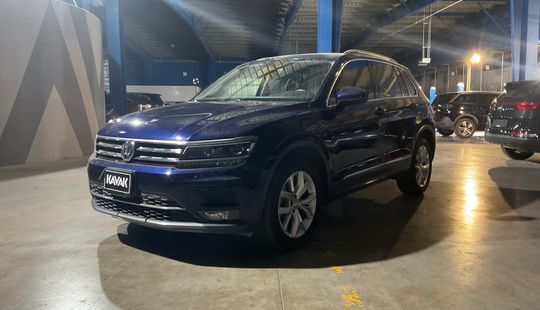 Volkswagen • Tiguan