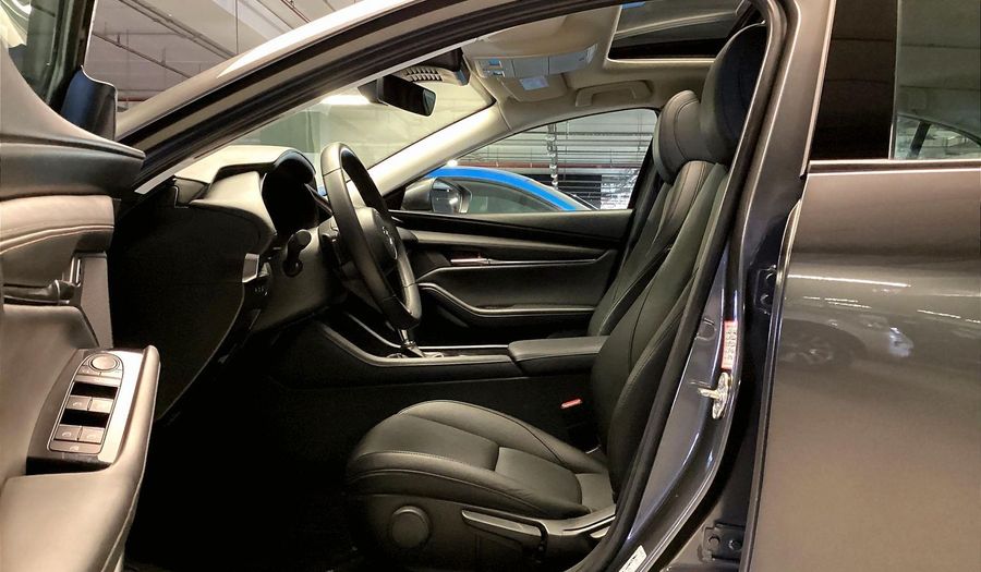 Mazda 3 2.0 EVOLVE AUTO Sedan 2024