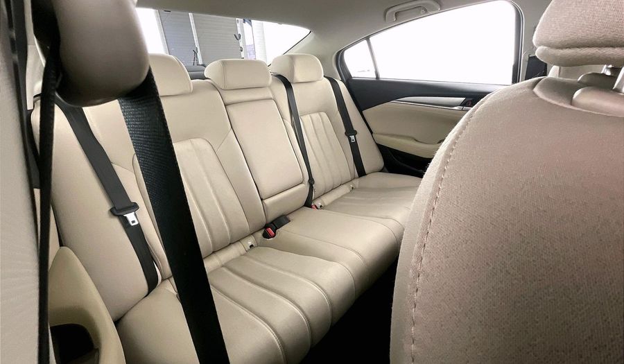 Mazda 6 PURE Sedan 2024