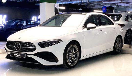 Mercedes Benz • A 200