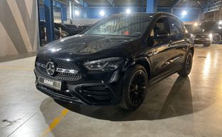 Mercedes Benz • GLA 200